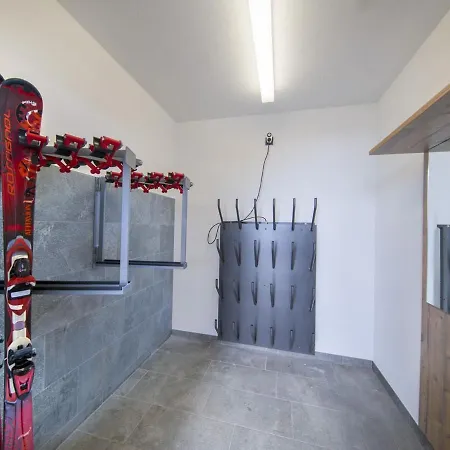 Chalet Chalet By The Skiing Area In Neukirchen With Sauna Neukirchen am Grossvenediger