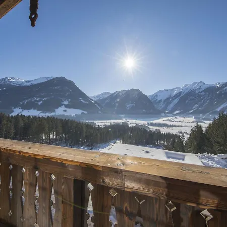 Chalet By The Skiing Area In Neukirchen With Sauna Neukirchen am Grossvenediger